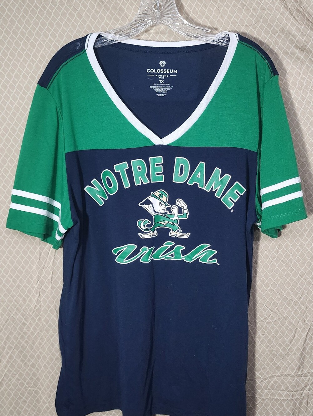 Notre Dame Fighting Irish Colossuem Tshirt Women's 1X Used Great Shape